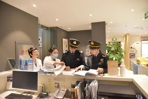 普法巾幗行,綻放 她 精彩 濟南市衛(wèi)生監(jiān)督所對醫(yī)美機構(gòu)進行普法檢查